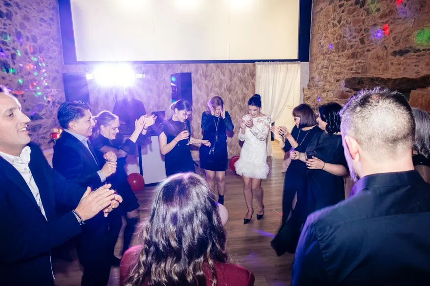 Pista llena en una boda en un pazo de Galicia con DJ Ponte
